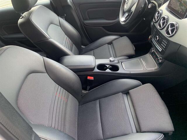 Mercedes-Benz B-Klasse d URBAN-AUTOMAAT/EU6b/LED/CRUISE CONT./STAAT