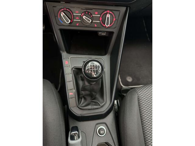 Volkswagen Polo 1.0i GARANTIE 2ANS. 54000KM. CARPASS. SIEGE CHAUFF