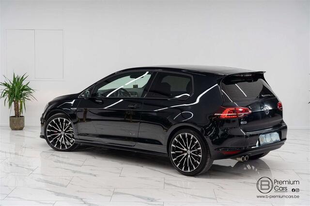 Volkswagen Golf BlueMotion 2.0 TDI Acc PDC Led Garantie