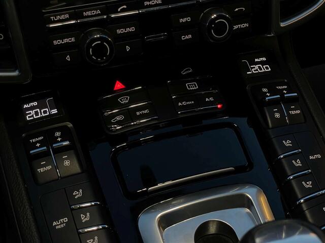Porsche Cayenne Diesel/pano/leder/trekhaak/camera/euro6b/led