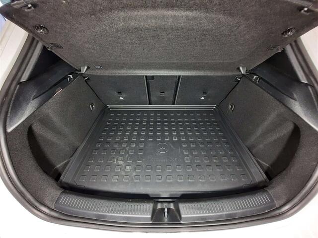 Mercedes-Benz A-Klasse d Business Solution AMG Line/ Garantie 12 Mois