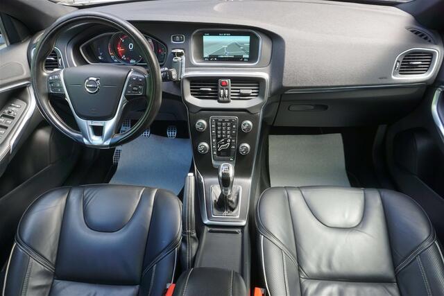 Volvo V40 2.0 D4 R-Design Navi-Camera-Airco- Pano- Garantie