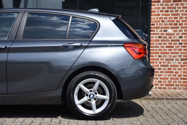 BMW 1-Serie d AdBlue| Automaat| Navi| PDC| Sportstuur| Alu's