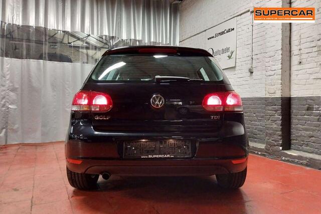 Volkswagen Golf 1.6  TDi Trendline DSG Navi  A/C  Bth  215X60M