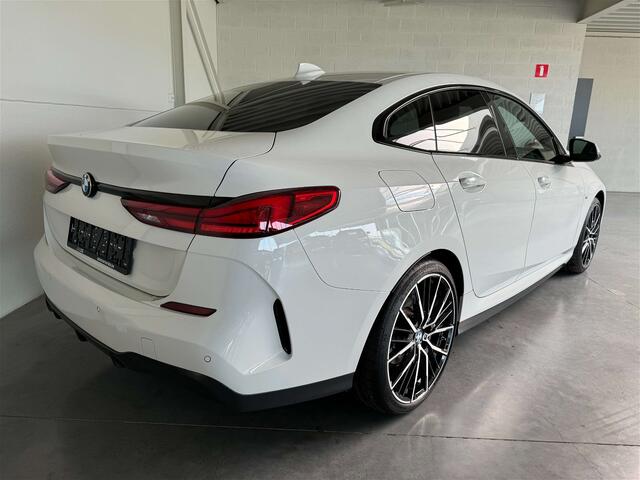 BMW 2-Serie 218i Gran Coup� - M-Pakket - LED - 19 velgen