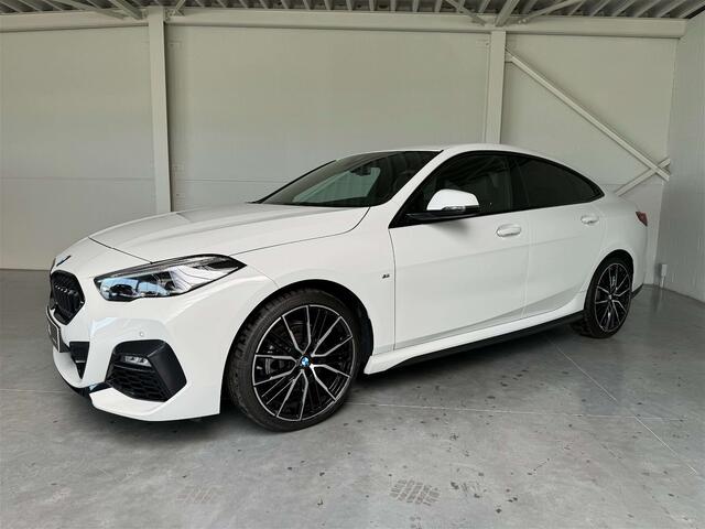 BMW 2-Serie 218i Gran Coup� - M-Pakket - LED - 19 velgen