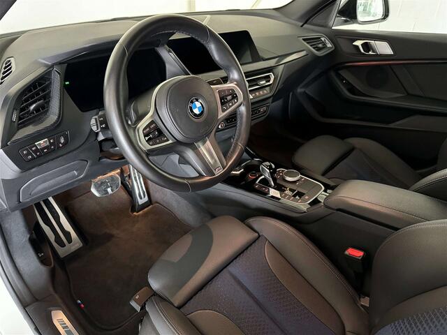 BMW 2-Serie 218i Gran Coup� - M-Pakket - LED - 19 velgen