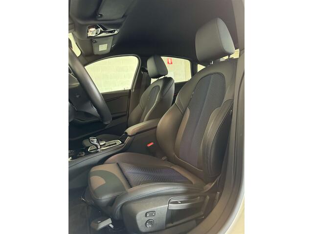 BMW 2-Serie 218i Gran Coup� - M-Pakket - LED - 19 velgen