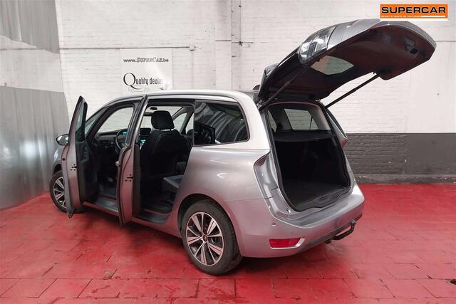Citroen C4 1.2 PureTech Feel SNaviCamera333� x 60 mois