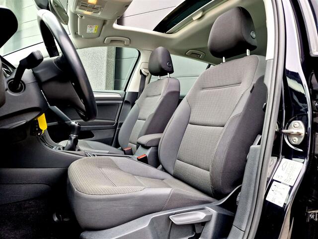 Volkswagen Golf 1.6 TDi Comfortline  PANO  NAVI  LED  CAMERA