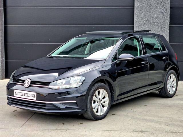 Volkswagen Golf 1.6 TDi Comfortline  PANO  NAVI  LED  CAMERA