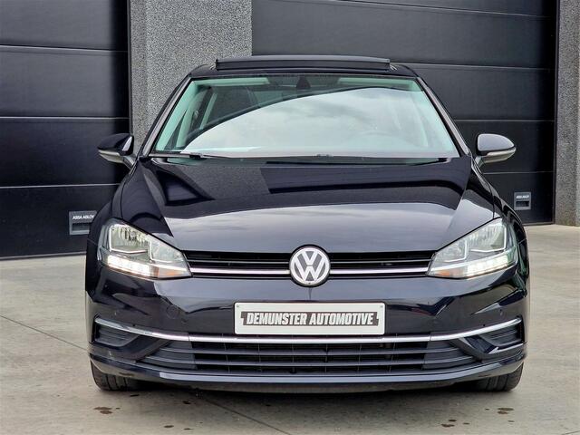 Volkswagen Golf 1.6 TDi Comfortline  PANO  NAVI  LED  CAMERA
