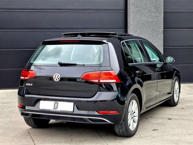 Volkswagen Golf 1.6 TDi Comfortline  PANO  NAVI  LED  CAMERA