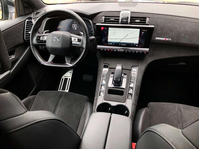 DS DS 7 Crossback 1.5 HDi 130CV PERFORMANCE LiNE B.AUTO8 ALCANTARA
