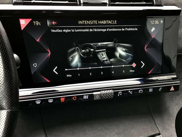 DS DS 7 Crossback 1.5 HDi 130CV PERFORMANCE LiNE B.AUTO8 ALCANTARA