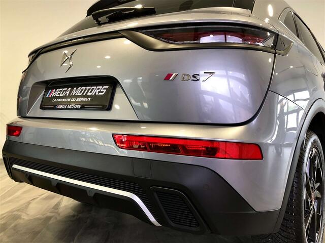 DS DS 7 Crossback 1.5 HDi 130CV PERFORMANCE LiNE B.AUTO8 ALCANTARA