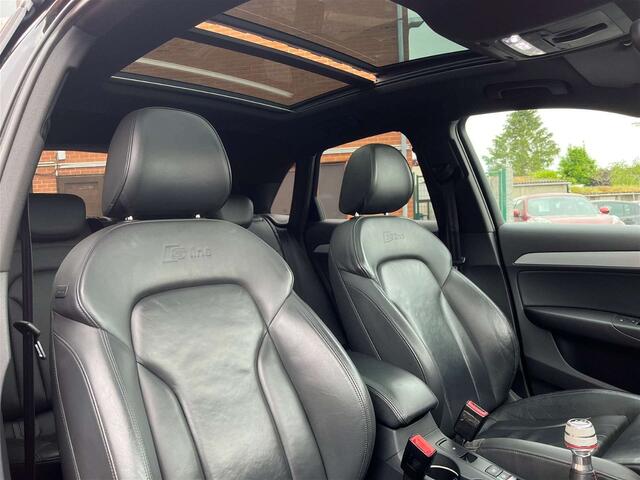 Audi Q3 2.0 TDi S linetoit panocuirledxenons