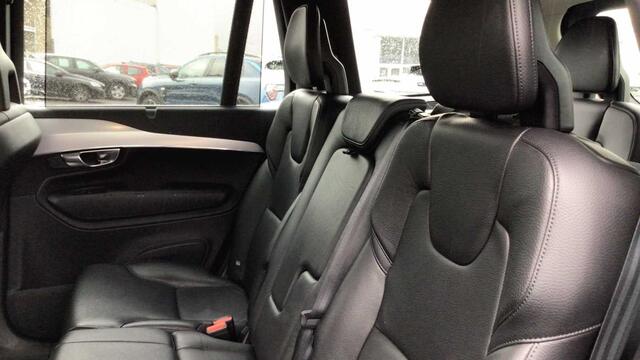 Volvo XC90 Momentum-7 places-D4 Geartronic-Cuir