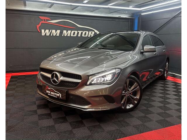Mercedes-Benz CLA-Klasse da // Toit Pano // Camera