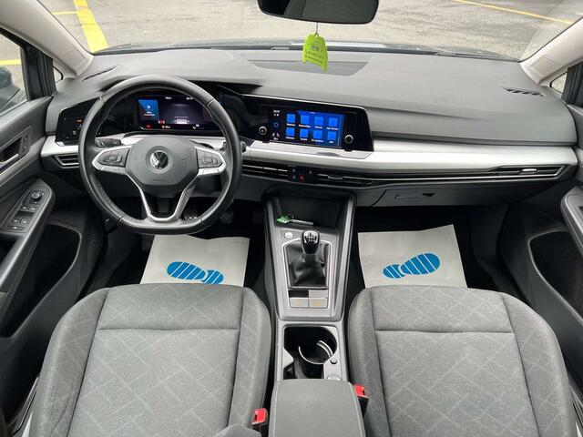 Volkswagen Golf 1.5 TSI LifeNAVIAndroidCarPlayUSBBTLED