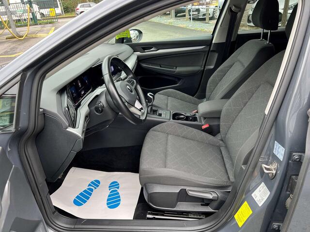 Volkswagen Golf 1.5 TSI LifeNAVIAndroidCarPlayUSBBTLED