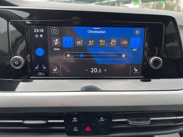 Volkswagen Golf 1.5 TSI LifeNAVIAndroidCarPlayUSBBTLED