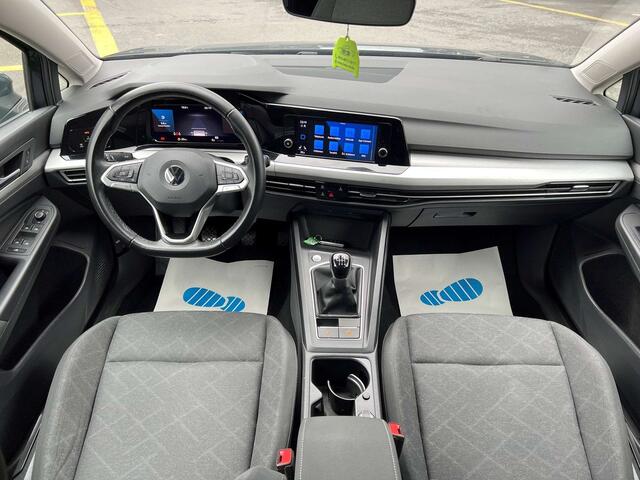 Volkswagen Golf 1.5 TSI LifeNAVIAndroidCarPlayUSBBTLED