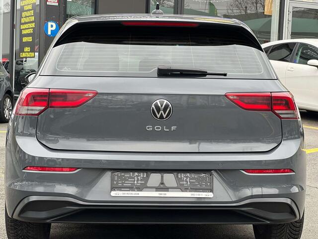Volkswagen Golf 1.5 TSI LifeNAVIAndroidCarPlayUSBBTLED
