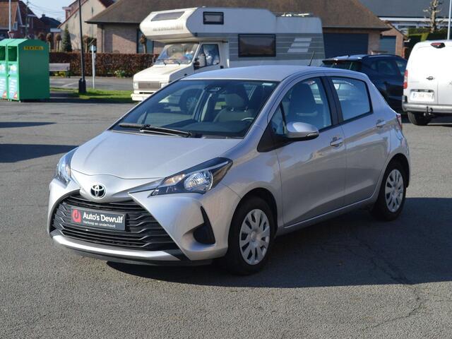 Toyota Yaris 1.5i Dual VVT-iE Y-oung