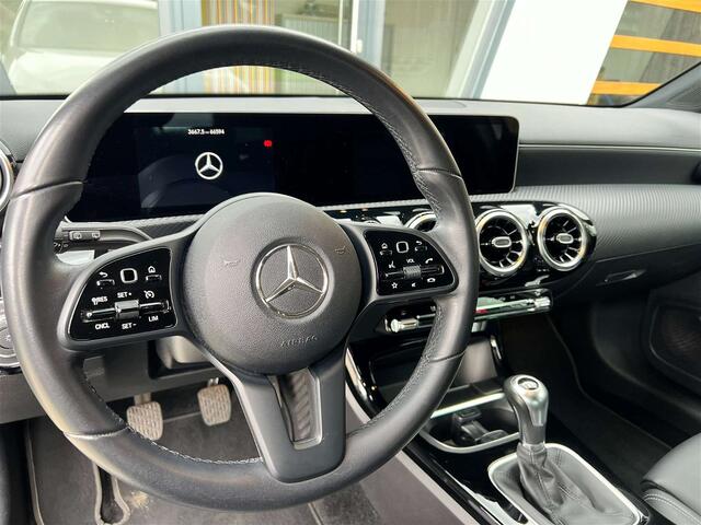 Mercedes-Benz A-Klasse NAVI - CAMERA - LEDER- LED - 66000KM - GARANTIE