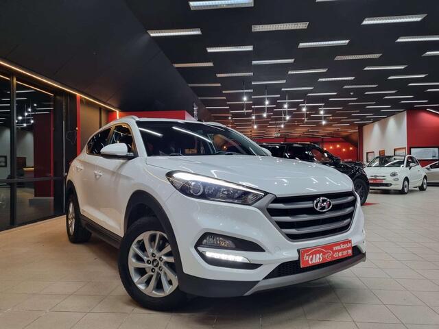 Hyundai Tucson blue 1.7 CRDi 2WD Intro EditionCAMERANAVIGATIE