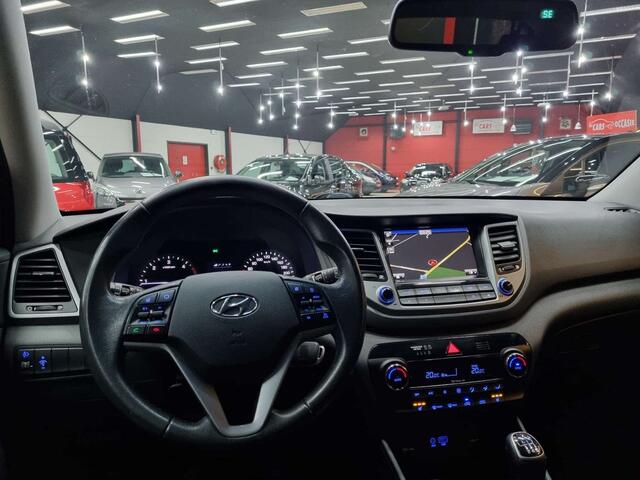 Hyundai Tucson blue 1.7 CRDi 2WD Intro EditionCAMERANAVIGATIE
