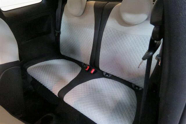 Fiat 500 1.0i MHEV Dolcevita - Airco - Navi app -Leder -DAB
