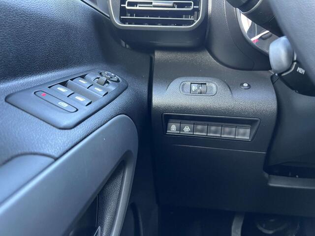 Toyota Proace 1.2cc 5PLCLIMANAVIAndroidUSBBT