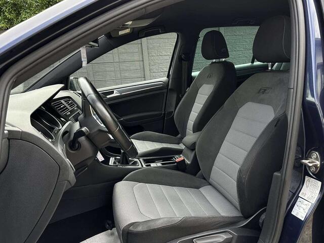 Volkswagen Golf 1.6 CR TDi Highline R line FULL XENON/LED/ALCANTAR