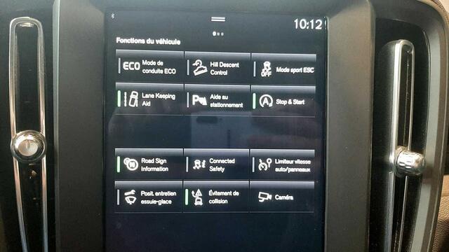 Volvo XC40 Momentum Core, T2