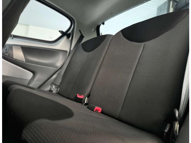 Toyota Aygo 1.0i 1er propri�taire garantie 12 mois