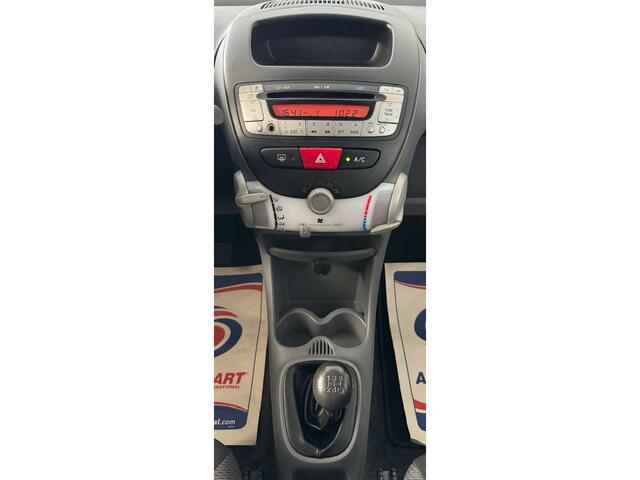 Toyota Aygo 1.0i 1er propri�taire garantie 12 mois