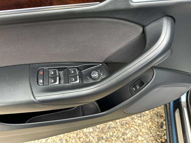 Audi Q3 1.4 TFSI  S tronic NAVI CRUISE PDC JA BLUETOOTH
