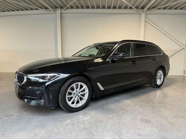 BMW 5-Serie 518 dA MHEV 48V - LEDER - Trekhaak - Camera - enz...