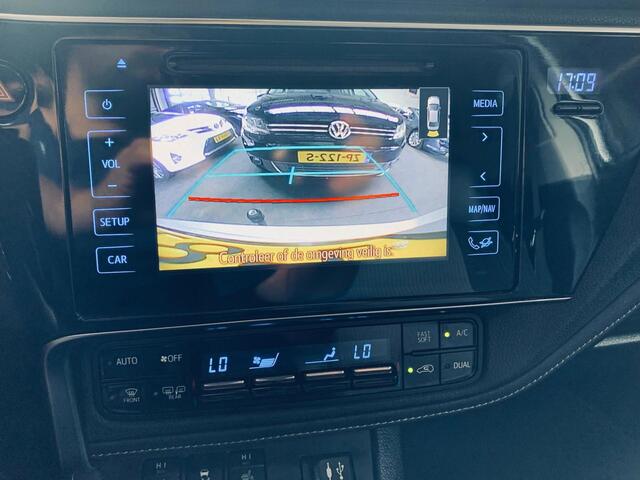 Toyota Auris Touring Sports 1.8 Hybrid Executive, Navi, Camera, Stoelverwarming, P Sensor, Half leder