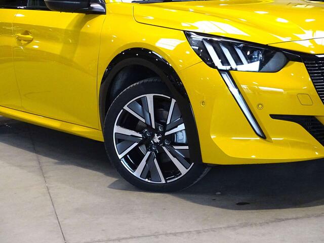 Peugeot 208 1.2i GT Line TOIT PANO-NAVI-LED-CAMERA-CRUISE