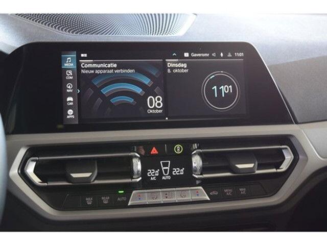 BMW 3-Serie 330 2.0 PHEV CameraDigital CockpitNavigatie