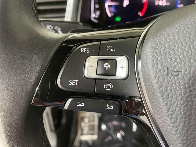 Volkswagen T-ROC 2.0 TDi 4Motion  LED  DSG  Carplay | GAR. 12M