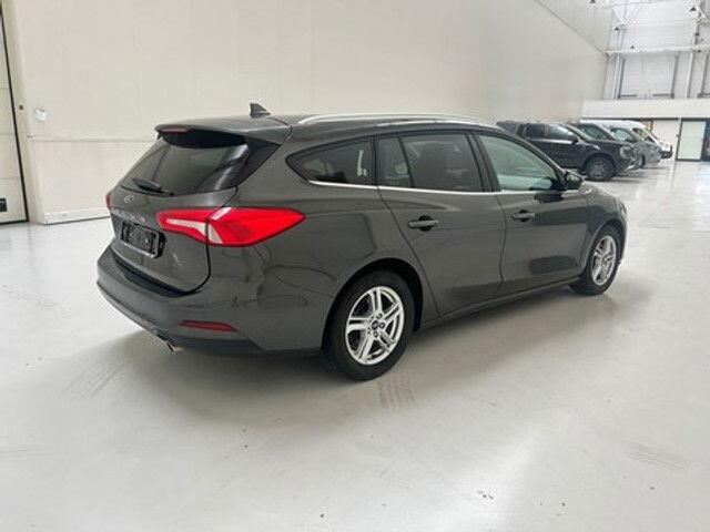 Ford Focus  Benzine 100pk - GPS 