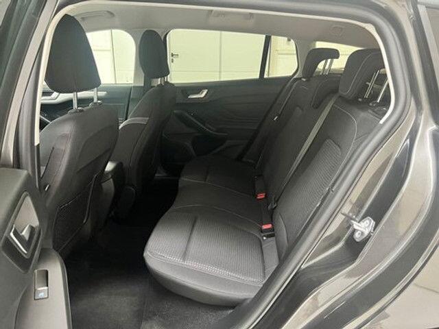 Ford Focus  Benzine 100pk - GPS 