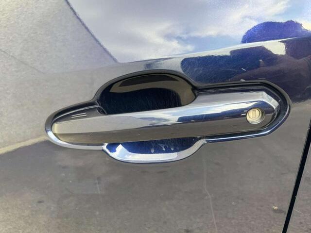 Toyota RAV4 Style hybrid Full Option