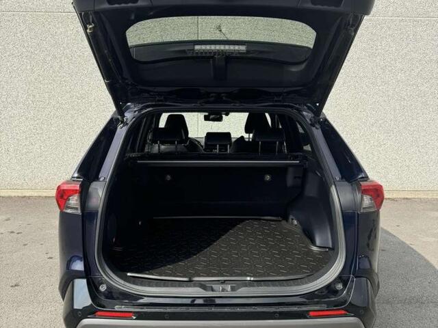 Toyota RAV4 Style hybrid Full Option