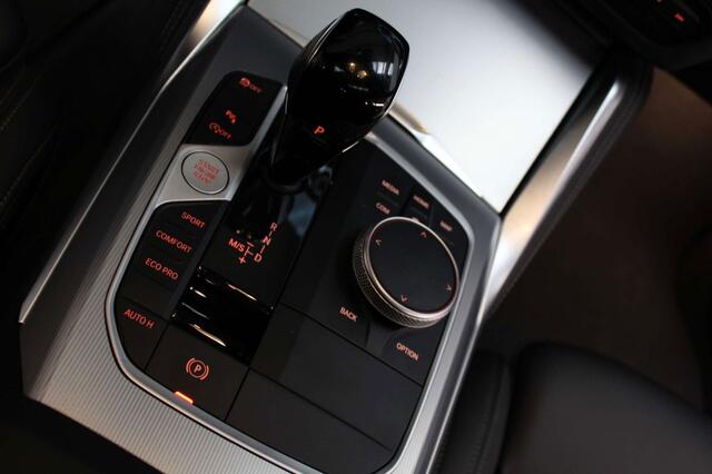 BMW 4-Serie 420 420iA, M-pakket, Pano dak, Active Guard,
