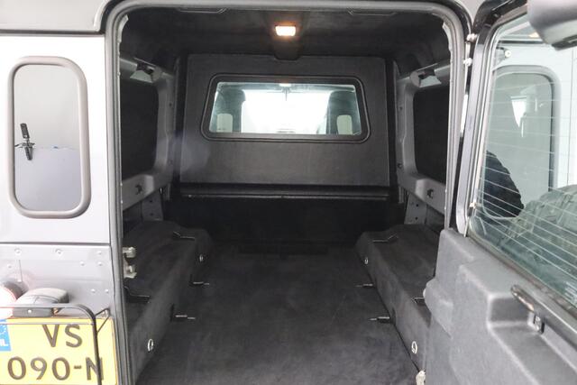 Land Rover Defender 2.2 D SW 110 Adventure, NL-Auto, BTW Auto, 1e Eigenaar.